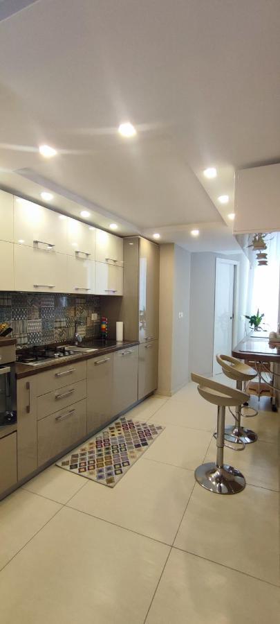 Astrea Naples